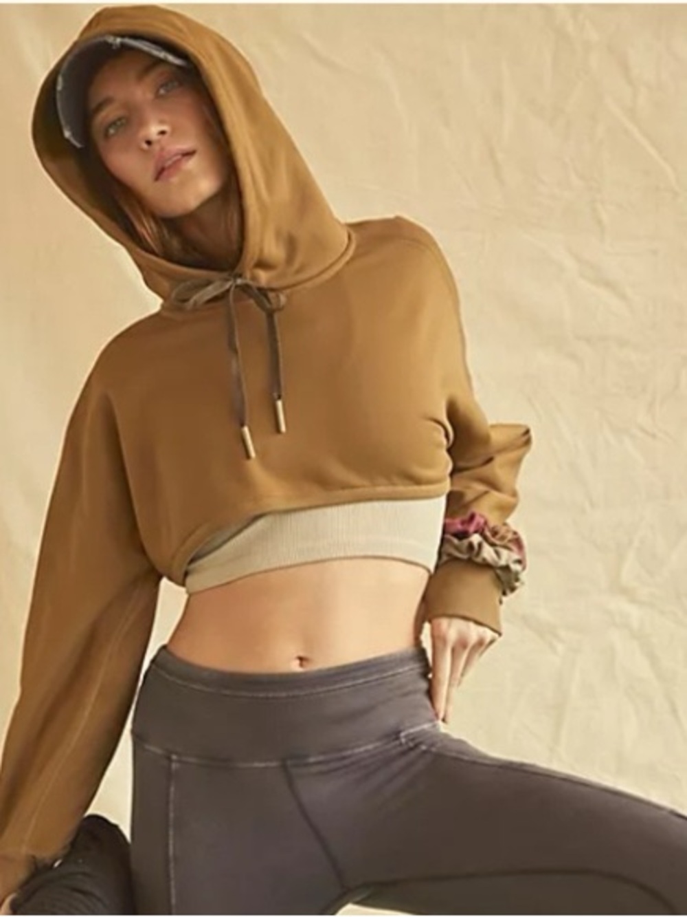 22. | Free People Movement | Super Cropped Hooded Sweatshirt | XS